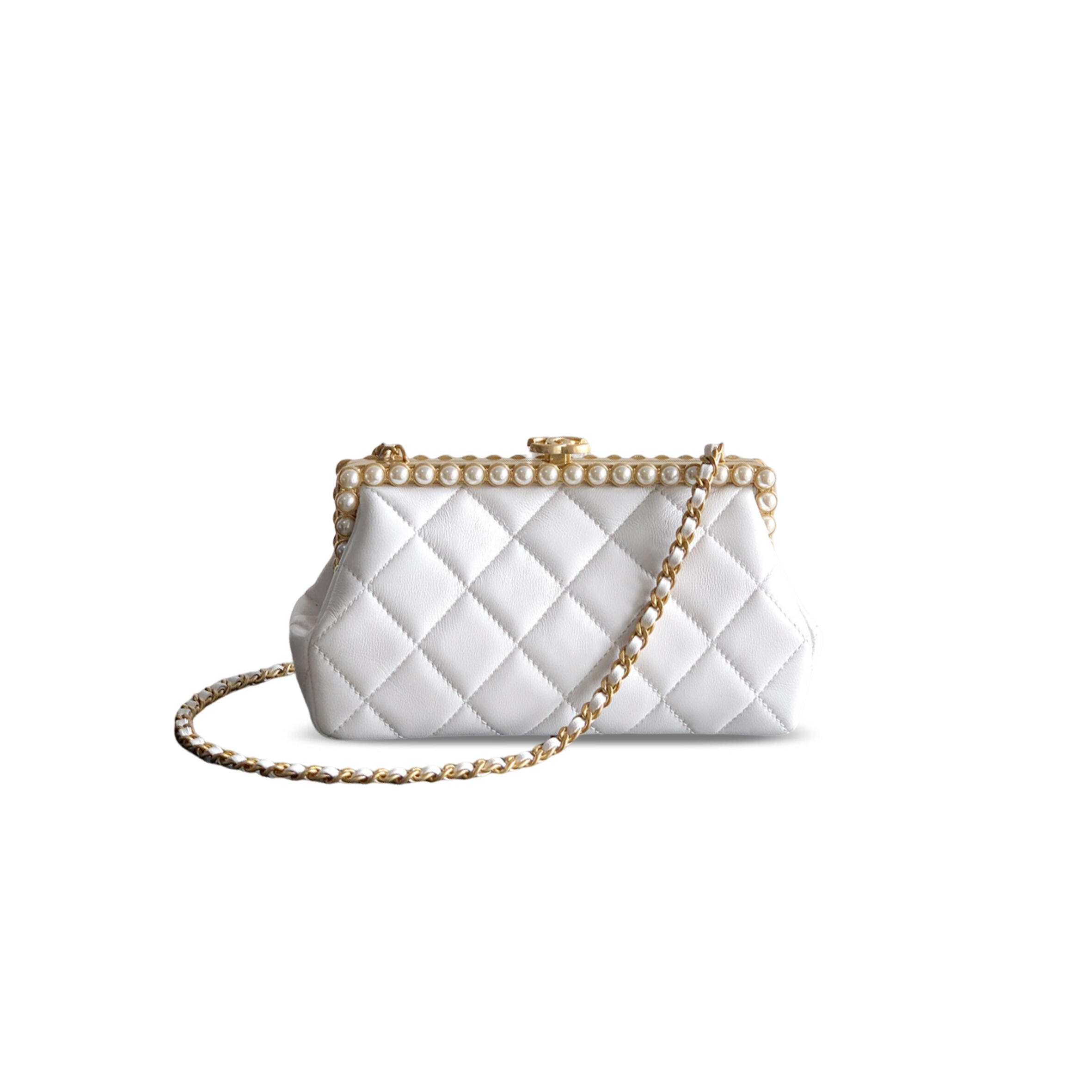 CHANEL MASTER 26C LAMBSKIN PEARLS CLUTCH AS5912 (20.5*10*7.5cm)